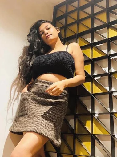 Caroline – Independent Call Girl Ahmedabad